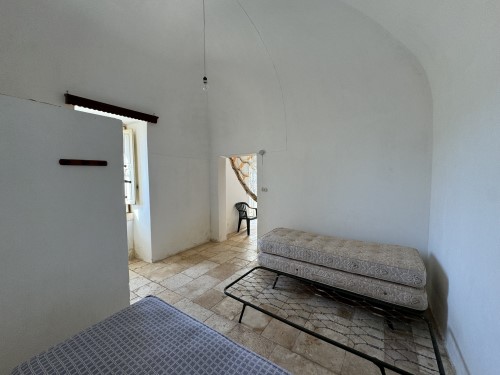 Piccolo Fabbricato in Pietra, ideale per villeggiatura